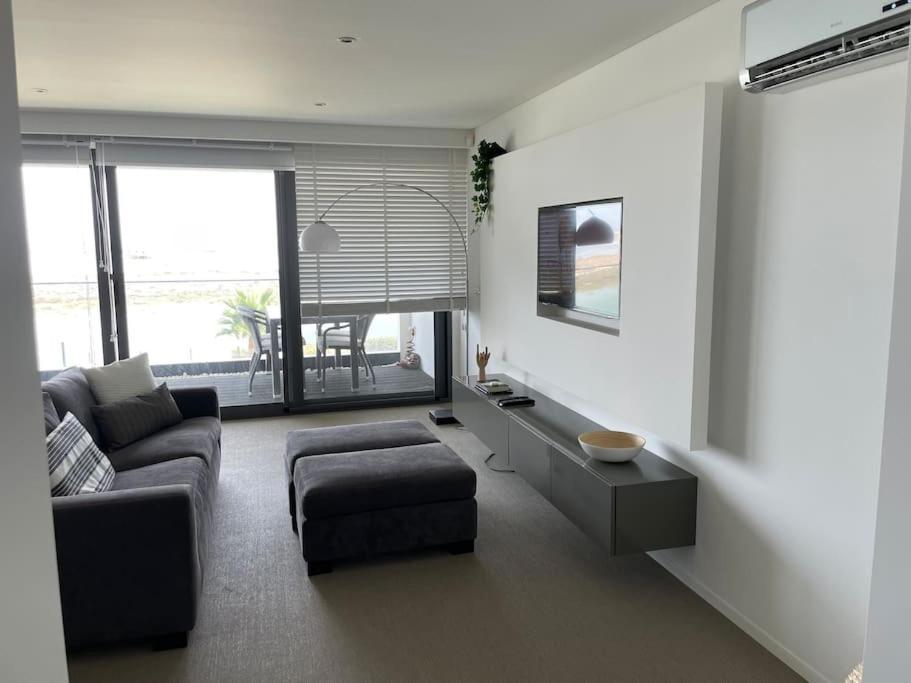 Fuzeta Stylish 1 Bedroom Apartment - Amazing Views Kültér fotó