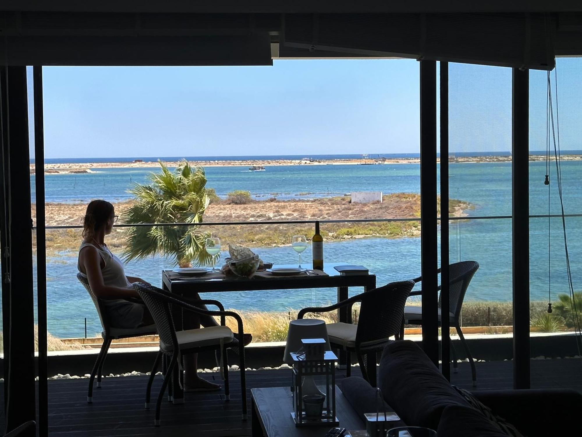 Fuzeta Stylish 1 Bedroom Apartment - Amazing Views Kültér fotó
